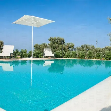 Helloapulia - Trulli Francisto * Monopoli