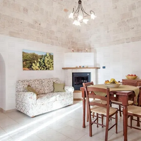 Helloapulia - Trulli Francisto Monopoli